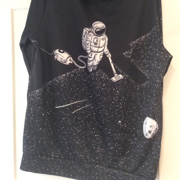 PIZOFF Astronaut 👩🚀 Vacuuming || Large Unisex Hoodie Pullover Sweatshirt - Picture 4 of 4